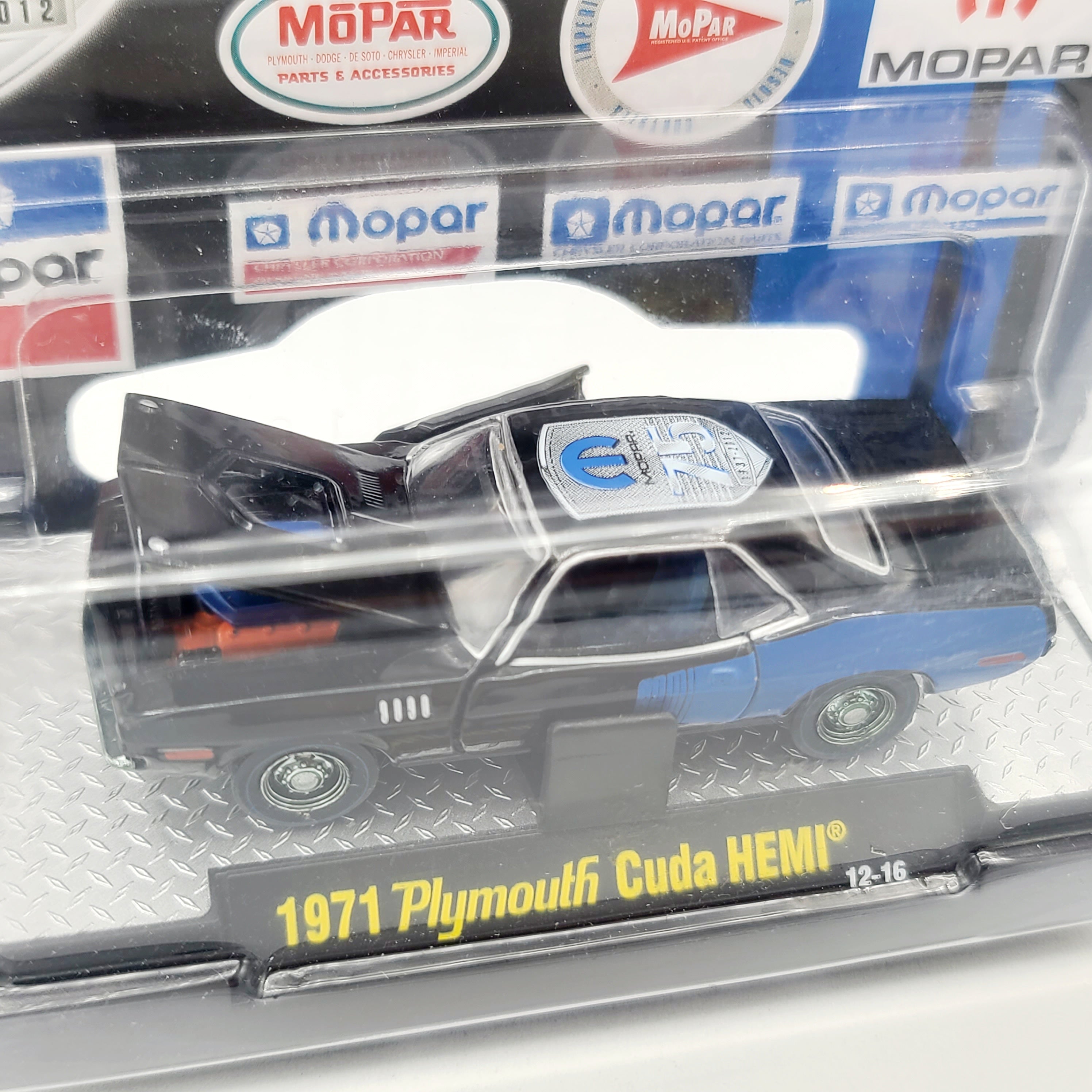 M2 Machines '71 Plymouth Cuda HEMI - 1:64, Mopar 75th Anniversary (2012 Auto-Dreams Rel MP01)